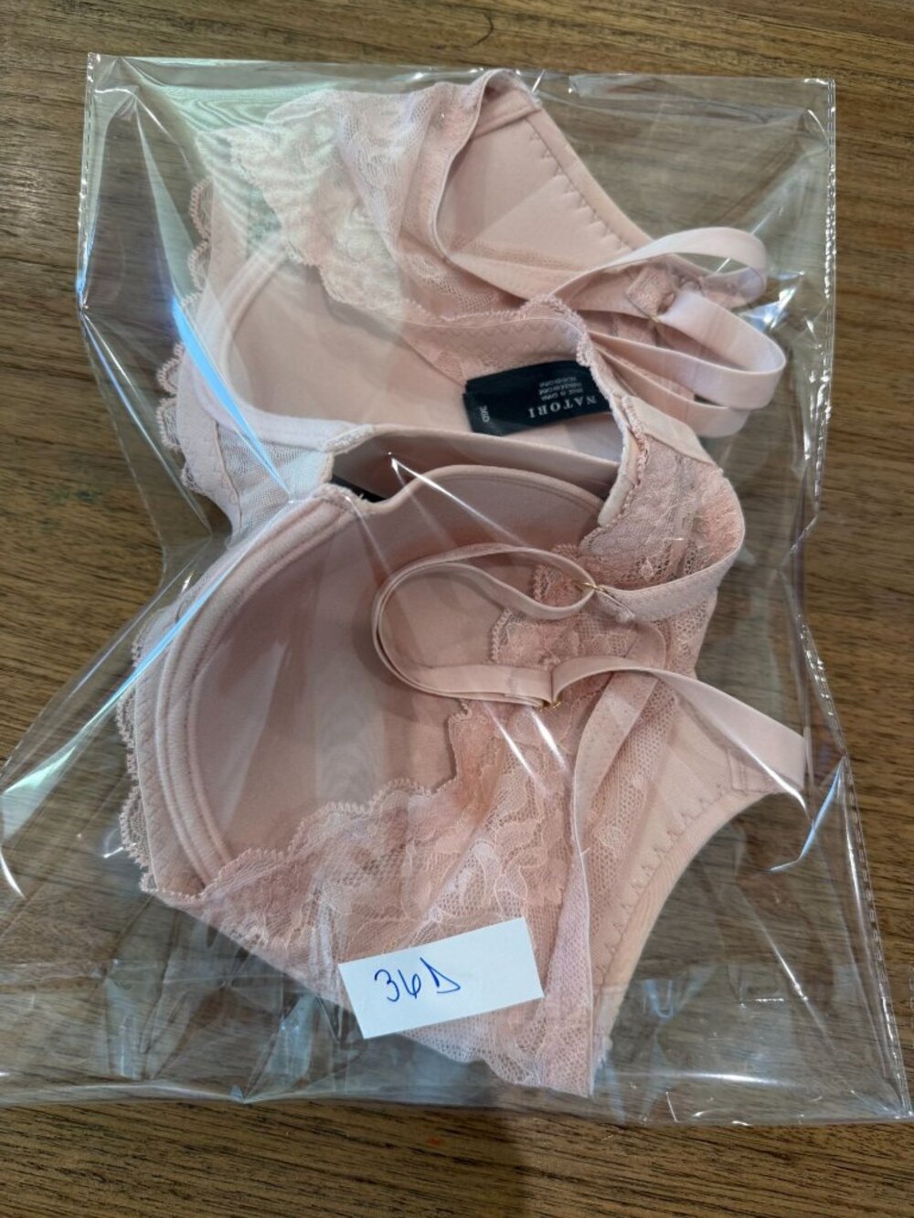 Natori Bliss Perfection Underwire Contour Bra - 36D, Style Number: 721211 - Picture 13 of 13